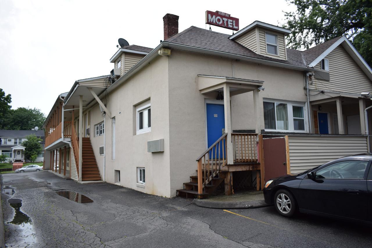 River Inn Motel West Springfield Exterior photo